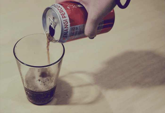 cinemagraph-gifs-pouring-coke